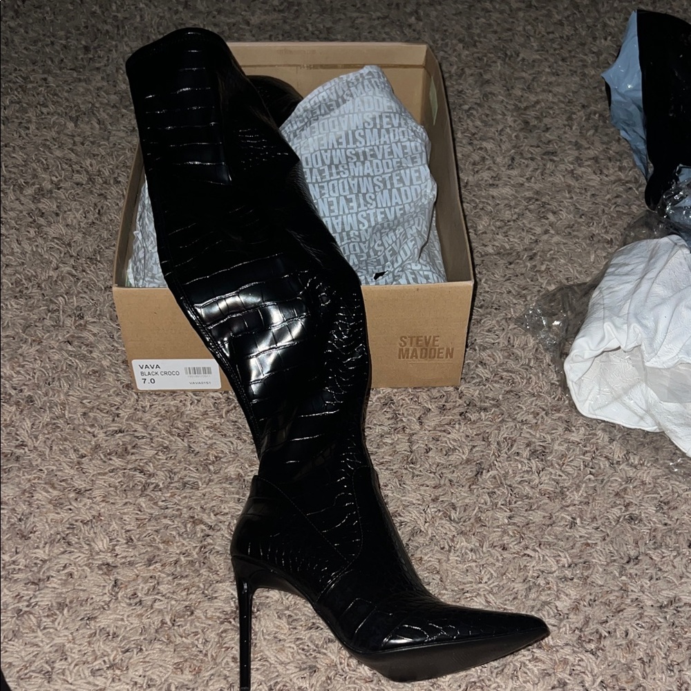 Steve Madden Glossy Black Croc-Embossed Heeled Boots